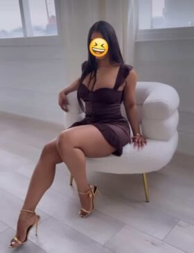 להזמין בחורה